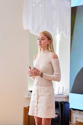 Алена Чехова