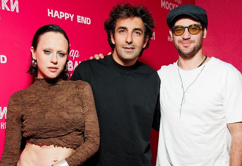 Катя IOWA, Марк Богатырёв, Яна Кошкина и другие гости открытия Бара «МоскваЧики» по мотивам одноименной комедии