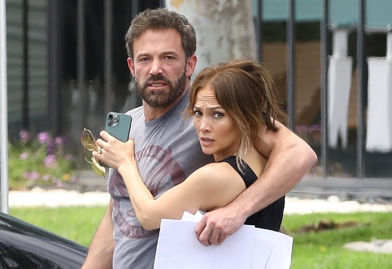 Дженнифер Лопес и Бен Аффлек выставили общий дом на продажу