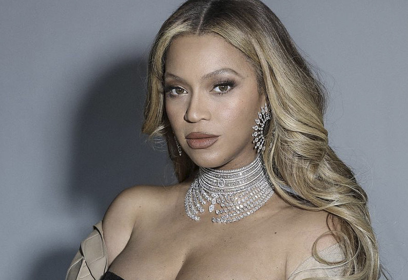 Бейонсе напугала поклонников внезапным исчезновением после успешного релиза последнего альбома