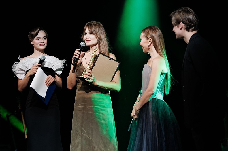 Ангелина Стречина, Мария Меленевская, Юлия Александрова, Павел Табаков