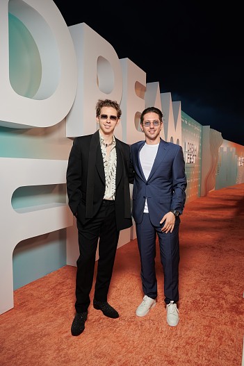 Vlade Kay, Юрий Киселёв