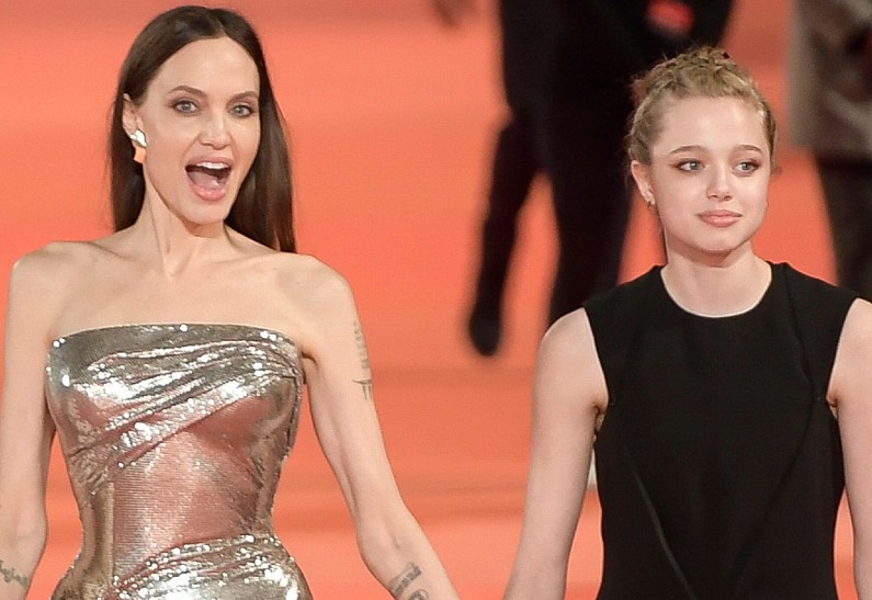 Шайло Джоли-Питт не смогла официально отказаться от фамилии отца. И вот почему!