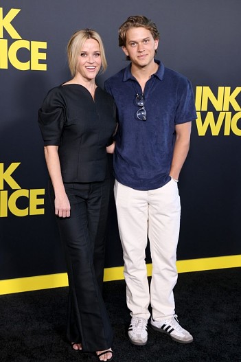 Риз Уизерспун и&nbsp;Дикон Филипп