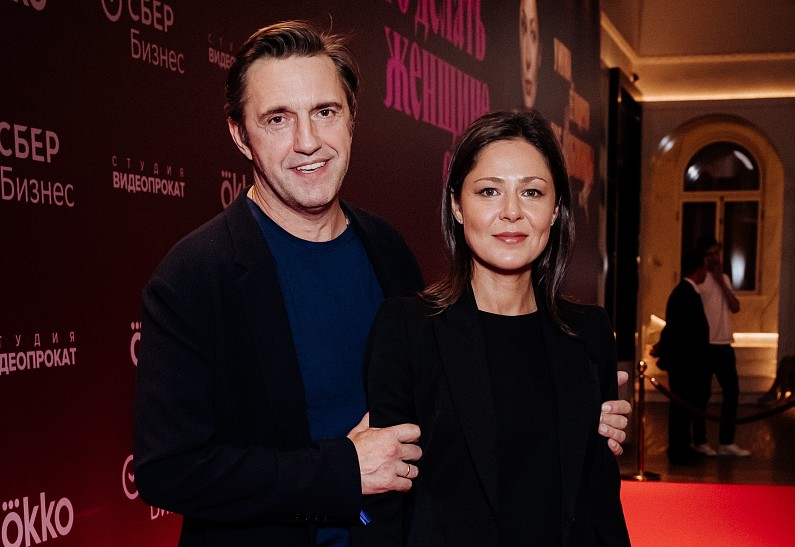 Елена Лядова, Александр Цыпкин и Сергей Бондарчук представили продолжение сериала «Что делать женщине, если…»