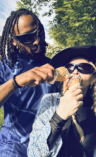 Мадонна с бойфрендом