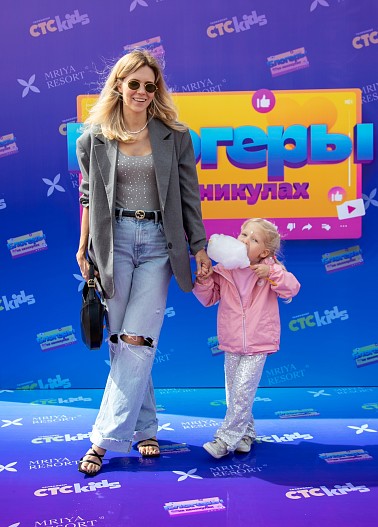 Алёна Солнцева и Василиса