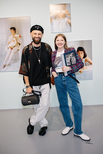 Слава Джи, Вика Чума