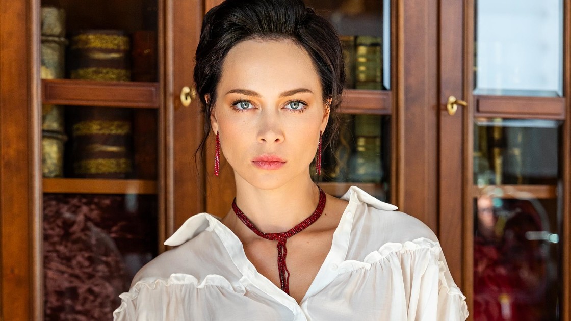 Лара Крофт косплей порно Лесбияндық оргия - ең жақсысы