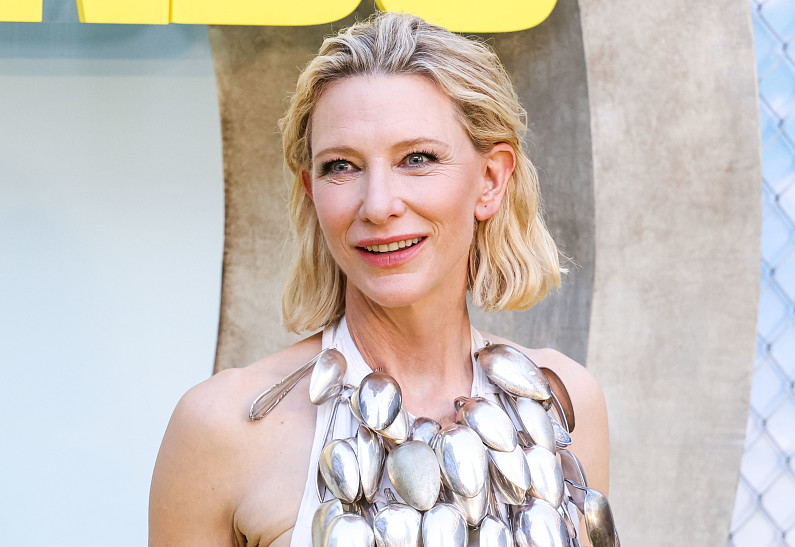 «Я получила бесплатные бутерброды»: Кейт Бланшетт рассказала о работе над «Властелином колец»