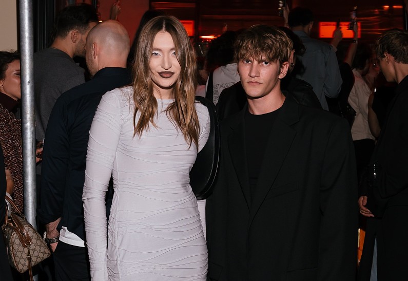 Мария Миногарова, Ксения Дукалис, Анна Плетнёва и другие гости закрытия Дзен Кафе