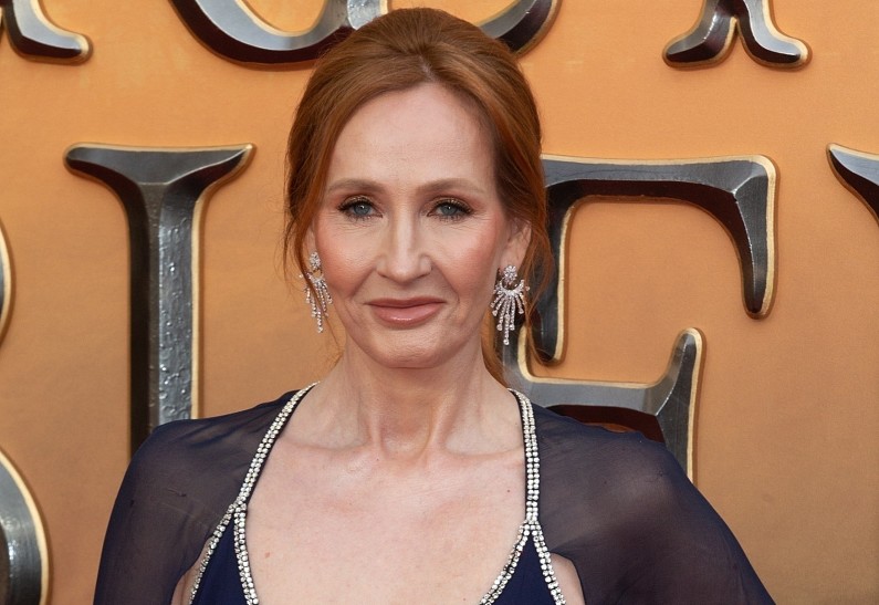 Джоан Роулинг начала писать новый футуристический роман 