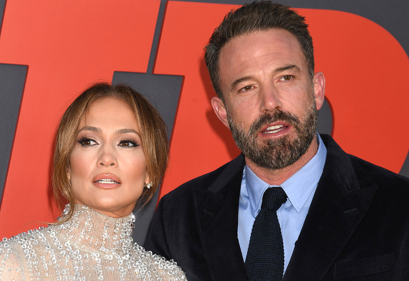 Бен Аффлек подавлен из-за развода с Дженнифер Лопес