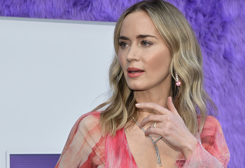 Дочери Эмили Блант назвали свою мать самым подлым человеком. И вот почему!