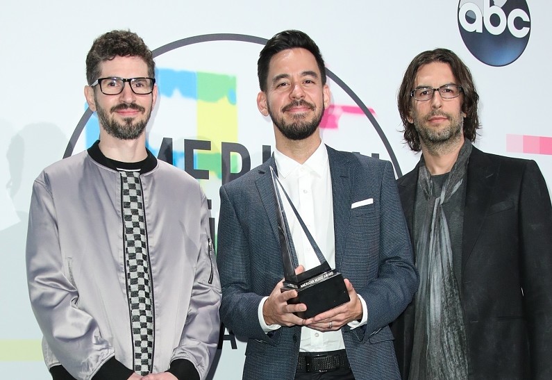 Группа Linkin Park возвращается на сцену спустя семь лет после трагической гибели вокалиста 