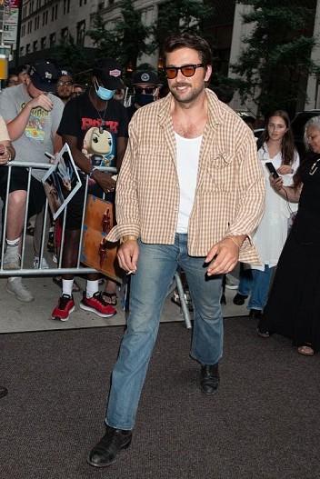 Брэндон Скленар