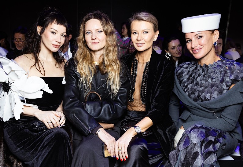 Эвелина Хромченко, Ида Галич, Мария Миногарова и другие гости показа YANINA Couture в Париже