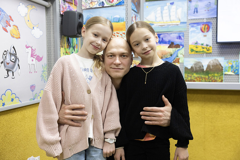 Юра Борисов с дочками