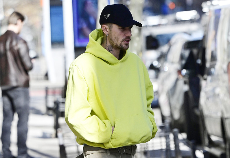 Джастин Бибер сбрил волосы и вернулся в студию звукозаписи