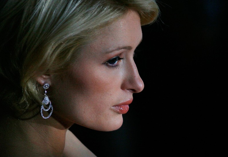 «Мое сердце разбито»: особняк Пэрис Хилтон сгорел из-за лесных пожаров в Лос-Анджелесе