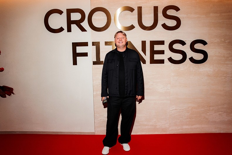 Влад Петров