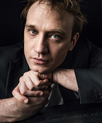 Михаил Тройник («Щастье!», Театр Моссовета)