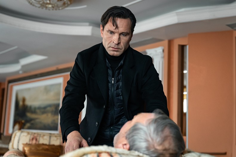 Виктор Добронравов