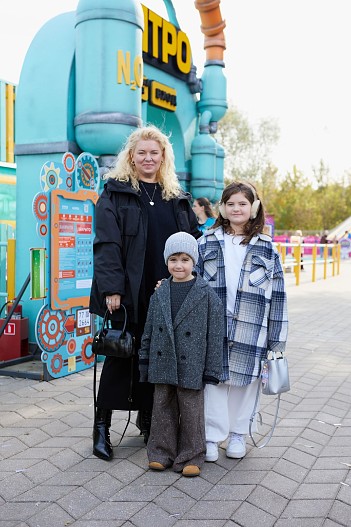 Ольга Парфёнова с детьми