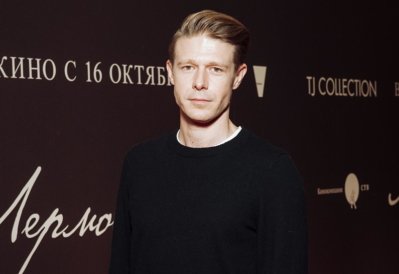 Константин Эрнст, Никита Ефремов, Юлия Хлынина и другие гости премьеры фильма «Лермонтов»