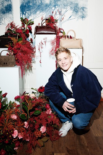 Олег Савостюк