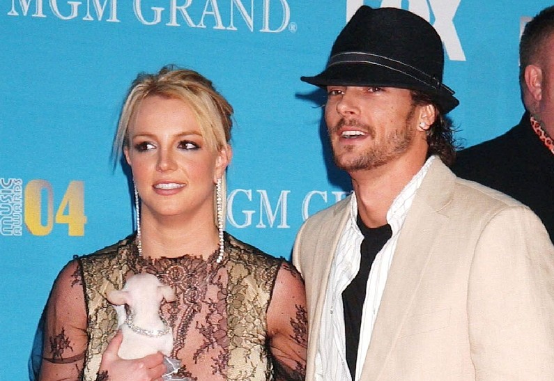 Кевин Федерлайн заявил, что Бритни Спирс давала ничтожно мало денег на содержание их общих детей