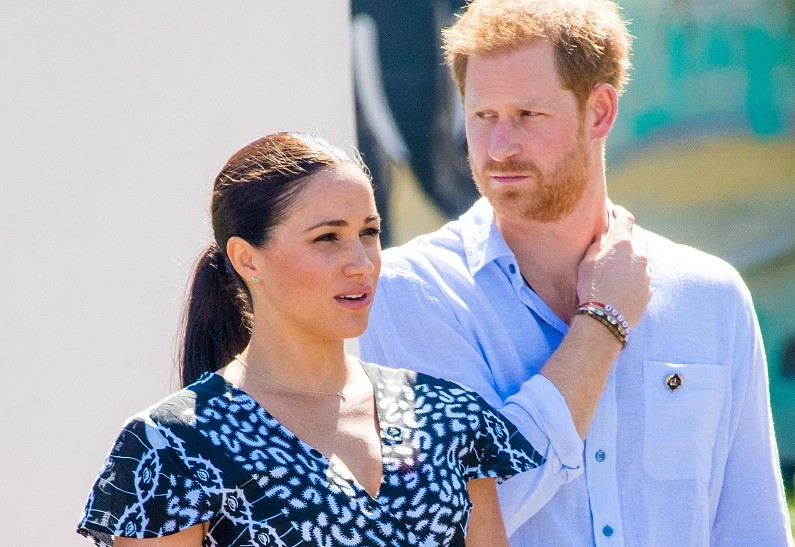 Меган Маркл расплакалась во время нового выхода в свет с принцем Гарри