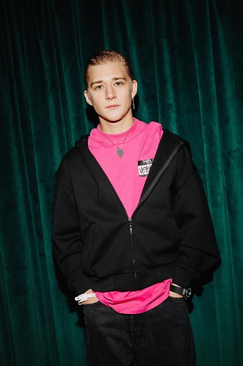 Олег Савостюк