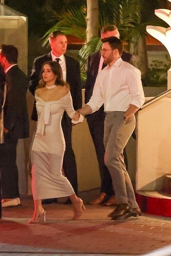 Альба Баптиста и Крис Эванс