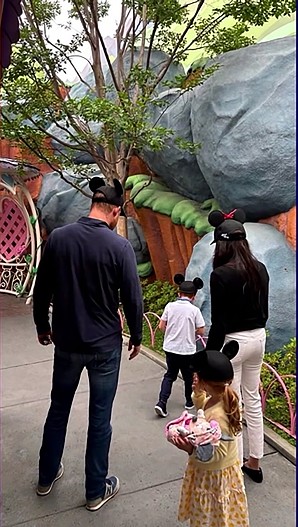 Принц Гарри и Меган Маркл с детьми