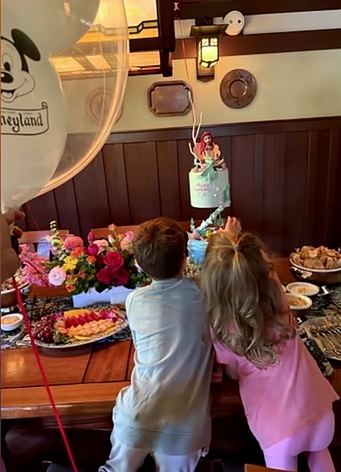 Принц Арчи и принцесса Лилибет