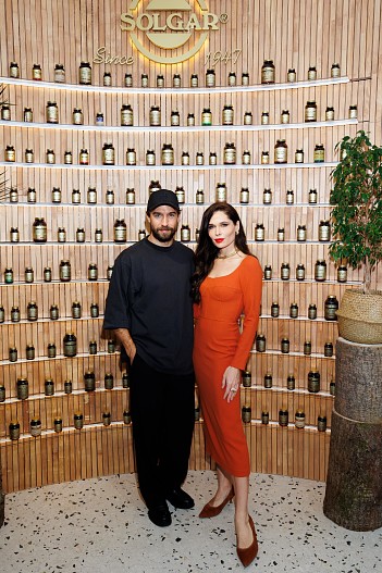 Пётр Романов, Полина Аскери