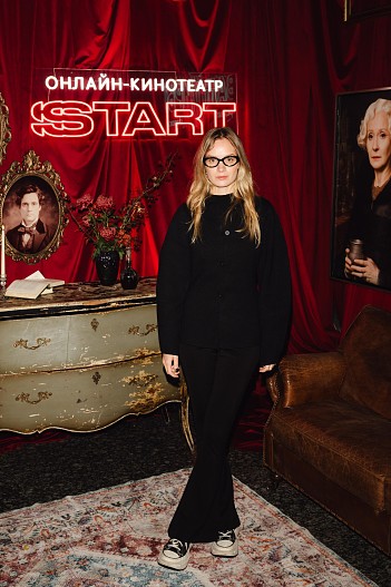 Анна Завтур