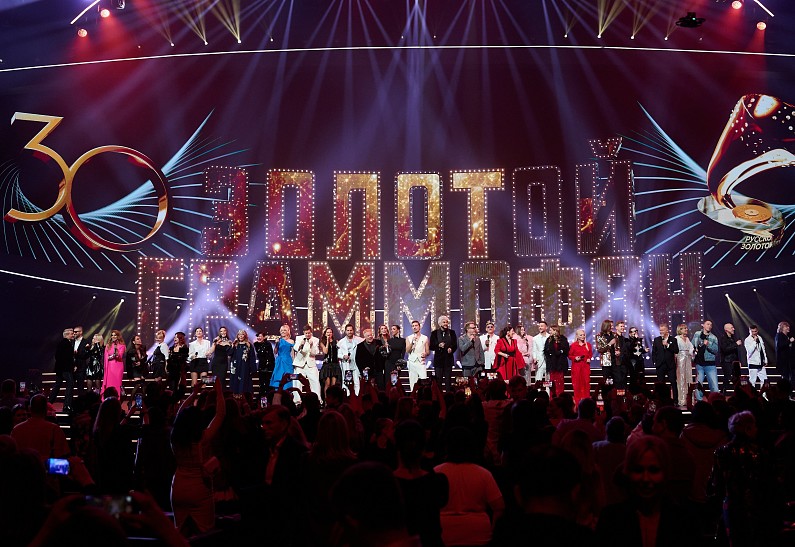 Дима Билан, Сергей Лазарев, Полина Гагарина и другие на Юбилейном шоу «Русского Радио»