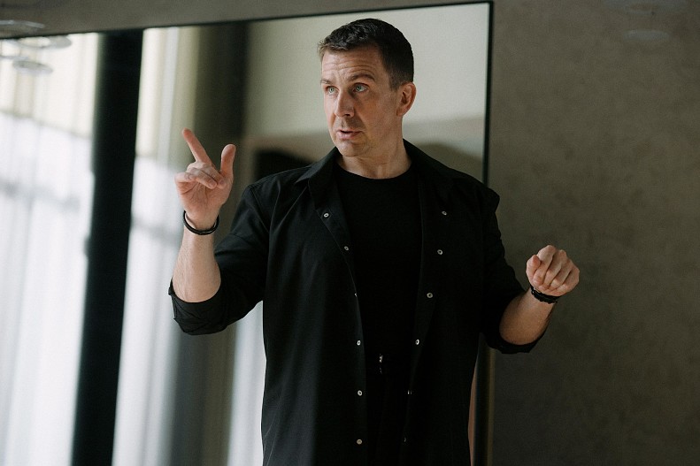 Антон Васильев