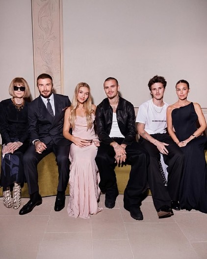 Анна Винтур,&nbsp;Дэвид, Харпер, Ромео и Круз Бекхэм, Джеки Апостел