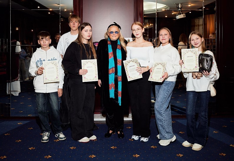 Благотворительный фонд «Голос добра» совместно с Правительством Курской области и Курской атомной станцией привезли детей на спортивно-культурную программу