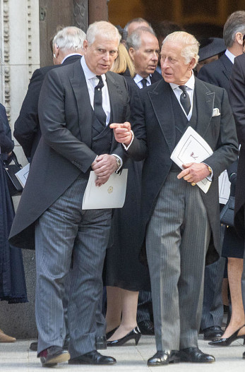 Принц Эндрю и король Карл III