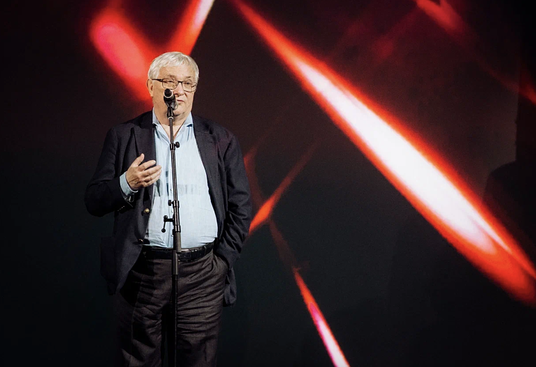 Борис Любимов