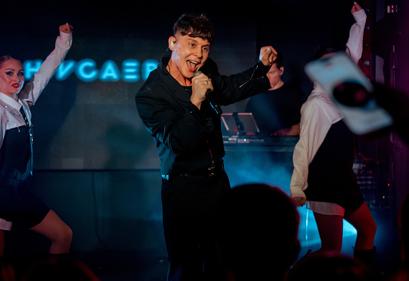 В Москве прошел сольный концерт Романа Исаева