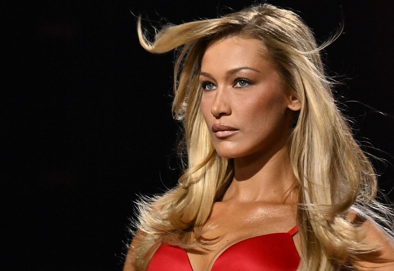 Белла Хадид делится своими мыслями о борьбе с болезнью Лайма