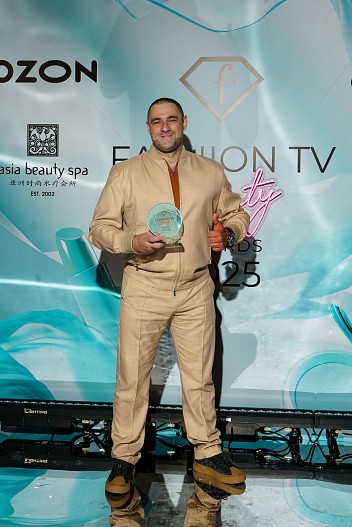 Антон Харченко