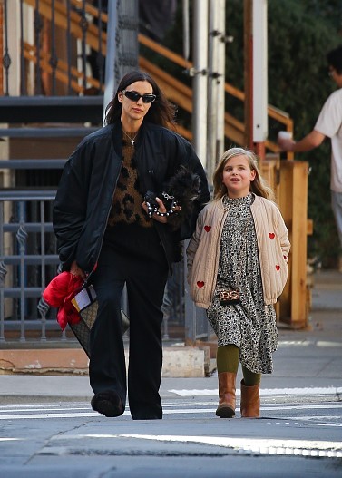 Ирина Шейк с дочерью Леей