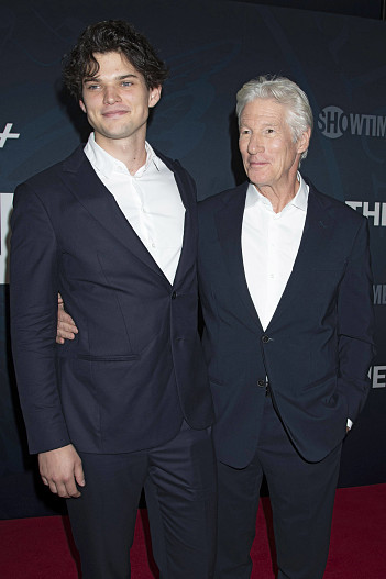 Ричард Гир с сыном Гомером