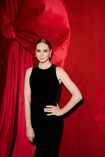 Елена Николаева